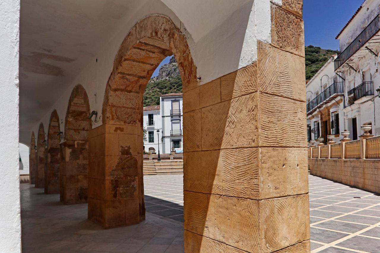 Hotel Rural & Restaurante Las Camaretas Cortes de la Frontera Dış mekan fotoğraf