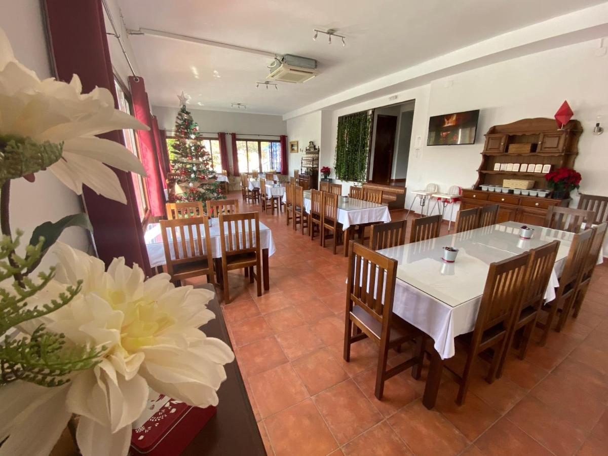 Hotel Rural & Restaurante Las Camaretas Cortes de la Frontera Dış mekan fotoğraf